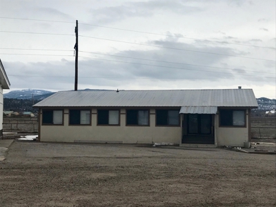 Tierra Amarilla Northern NM Gas Station, Storage Units Homes - image 4