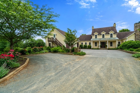 Luxury Country Estate For Sale in Middleburg, VA - image 35