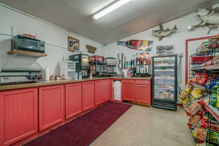 Lake Businesses and home for sale - image 23