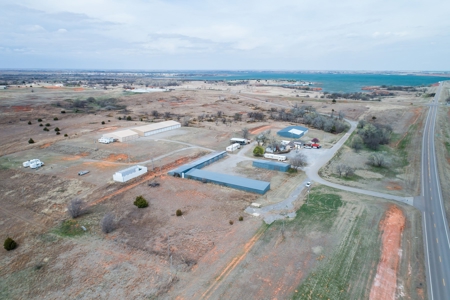 Lake Businesses and home for sale - image 6