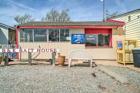 Lake Businesses and home for sale - image 15