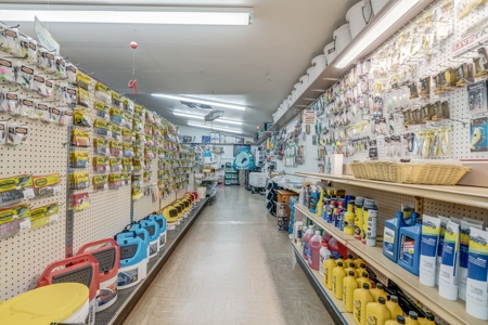 Lake Businesses and home for sale - image 18