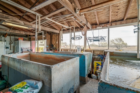 Lake Businesses and home for sale - image 16