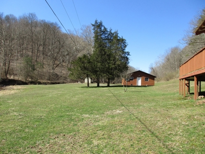 Gorgeous WV Log Home with 85 Acres and Free Gas! - image 6