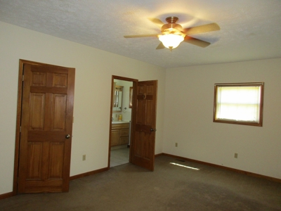 Gorgeous WV Log Home with 85 Acres and Free Gas! - image 26