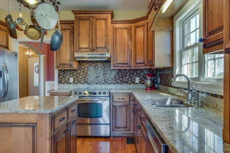 Spectacular Country Home with Acreage, Maury County Tennesse - image 20