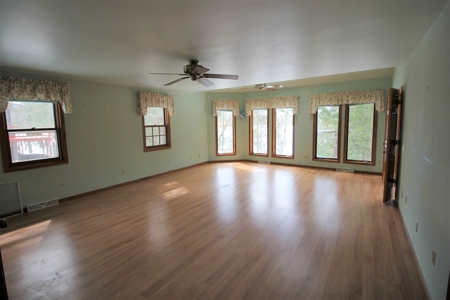 Chain O' Lakes Home & Cottage Estate For Sale Waupaca WI - image 19