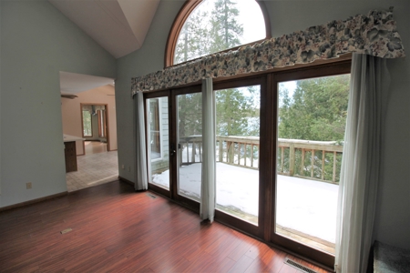 Chain O' Lakes Home & Cottage Estate For Sale Waupaca WI - image 14