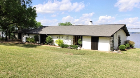 Lake Palestine Waterfront Home For Sale | Home With Pool - image 3