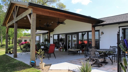 Lake Palestine Waterfront Home For Sale | Home With Pool - image 33