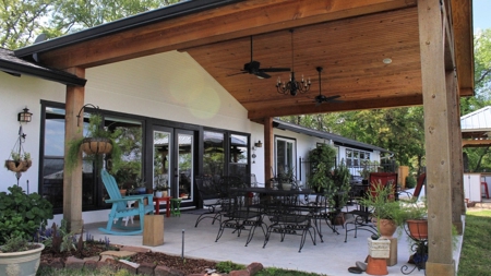 Lake Palestine Waterfront Home For Sale | Home With Pool - image 34