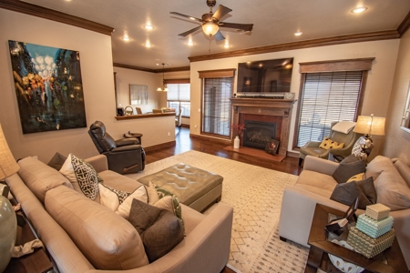 Luxury Home In Elk City With Swim Spa & Upstairs Bonus Room - image 8