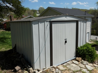 Family Home or Possible Guest House For Sale in Hermann, MO - image 23