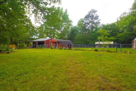 Country Home For Sale Sabine ISD 1.24 Acres with Shop - image 4