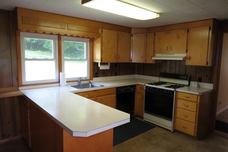 Country Home on 30+ Acres For Sale at Auction Wellsboro, PA - image 23