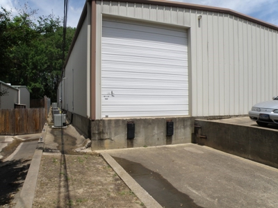 Warehouse For Sale Or Lease In Tyler Off Hwy 155 - image 9