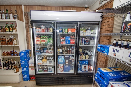 Turnkey Liquor Store Business For Sale in Beckham County, OK - image 1
