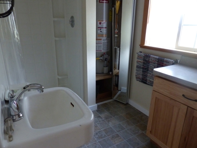 Yellowjacket Cabin For Sale In Malheur Forest - image 7