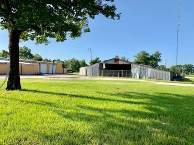 Commercial Building On 9 Ac. - City Limits Of Chiefland, Fl - image 10