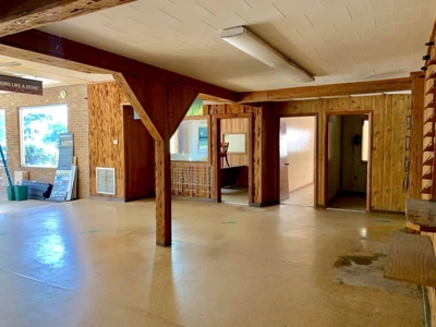 Commercial Building On 9 Ac. - City Limits Of Chiefland, Fl - image 18