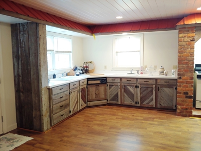 Large Family Home or B&B for Sale in Floyd VA - image 10