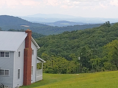 Large Family Home or B&B for Sale in Floyd VA - image 6