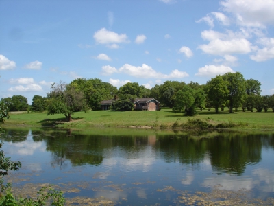 Country Lakefront Home Property For Sale Clarksville Texas - image 31