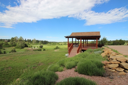 Bed and Breakfast or retreat for sale in SW Colorado - image 2