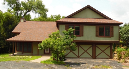 Golf Resort Home with 5 beds and 5.5 baths, Galena Territory - image 1