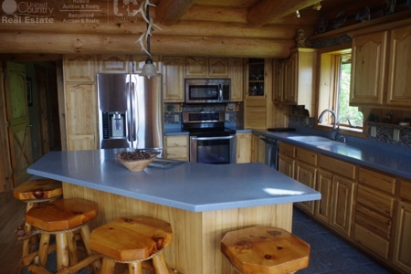 Log Home with Prime Hunting in Marquette County - image 17