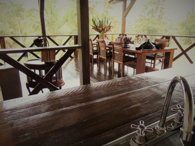 Tropical Lodge or B&B near Bluff Beach Bocas Del Toro Panama - image 13