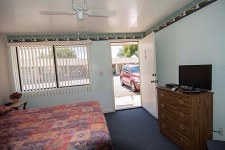 Route 66 Motel for Sale in Arizona in Busy Seligman AZ - image 9