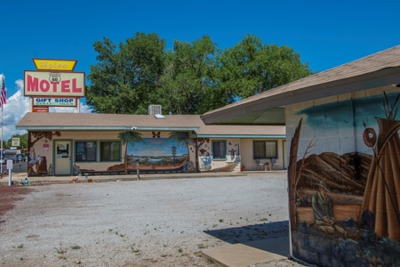 Route 66 Motel for Sale in Arizona in Busy Seligman AZ - image 26