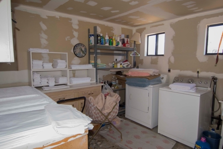 Route 66 Motel for Sale in Arizona in Busy Seligman AZ - image 22