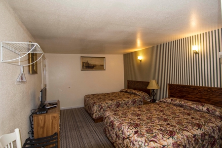 Route 66 Motel for Sale in Arizona in Busy Seligman AZ - image 18