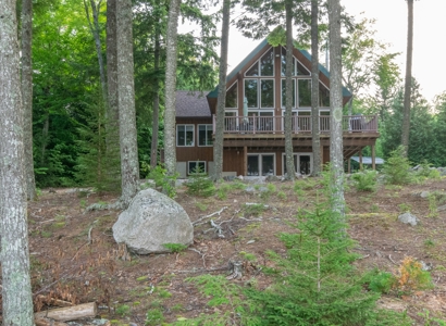 Lakefront Home Encompassed By Conservation Lands - image 19