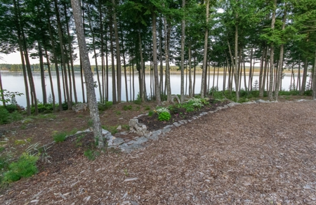Lakefront Home Encompassed By Conservation Lands - image 21