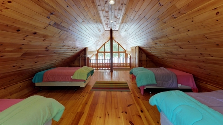 Lakefront Home Encompassed By Conservation Lands - image 15