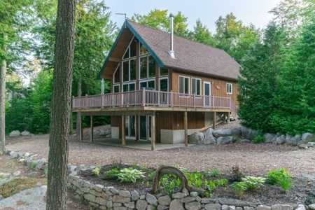 Lakefront Home Encompassed By Conservation Lands - image 20