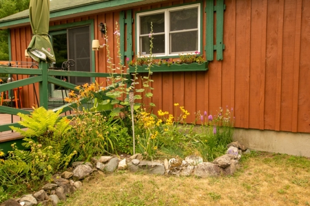 Off-Grid Contemporary County Home For Sale - image 28