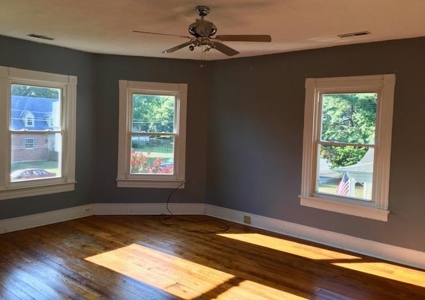 Beautiful Victorian Home In Southern VA - image 26