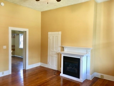 Beautiful Victorian Home In Southern VA - image 12