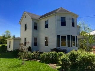 Beautiful Victorian Home In Southern VA - image 40