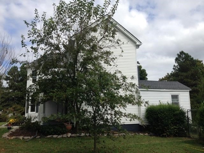 Beautiful Victorian Home In Southern VA - image 43