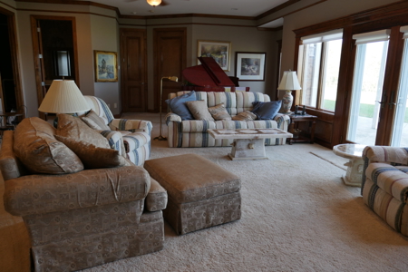 422 - image 0