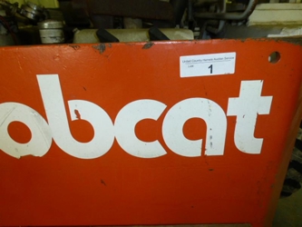 alt=