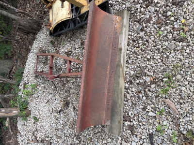 275812 - image 2